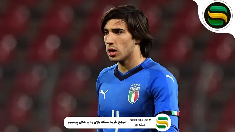 10 هافبک دفاعی برتر در ای فوتبال موبایل 2026